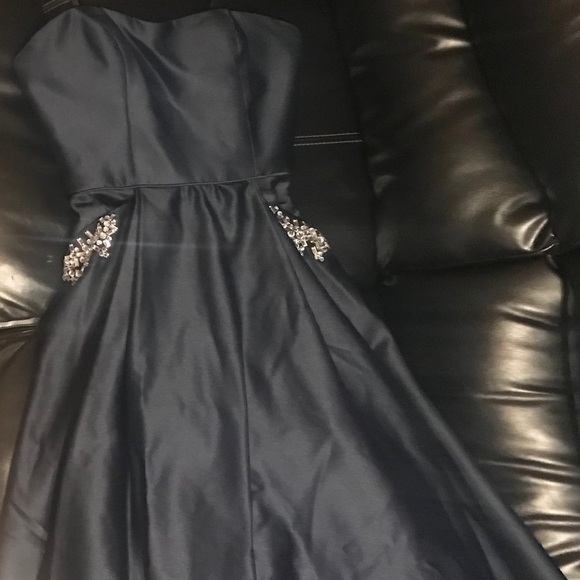 Navy Blue gown with rhinestone trimmed pockets - Picture 4 of 5
